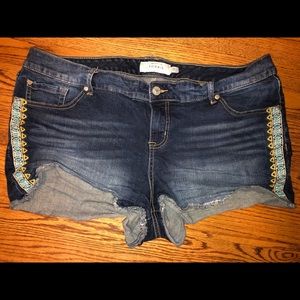 Torrid plus size shorts gently used